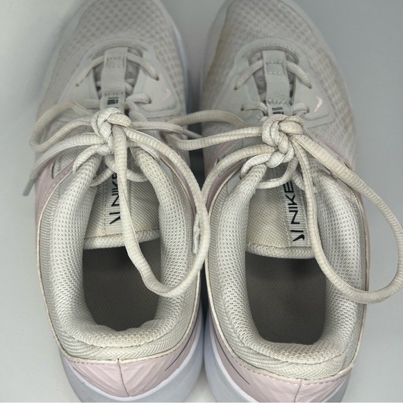 Nike MC Trainer Platinum Tint Pink Training Athletic Shoes - Picture 3 of 10